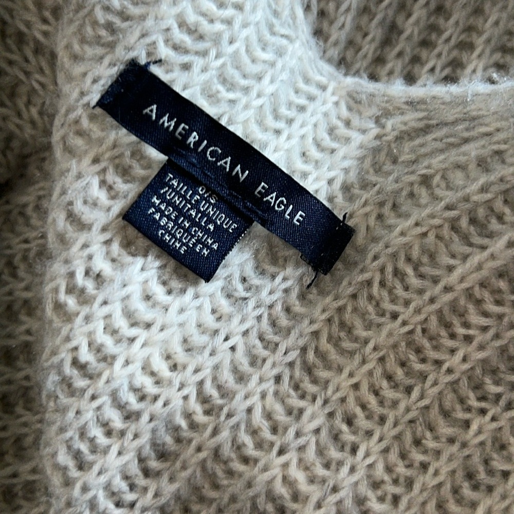 AMERICAN EAGLE - OS WOMANS OPEN KNIT CARDIGAN FRINGE SHAWL EUC NWOT - Picture 7 of 11